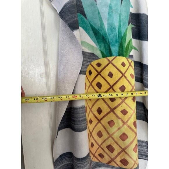 LIZ pineapple beach towel - Picture 8 of 12